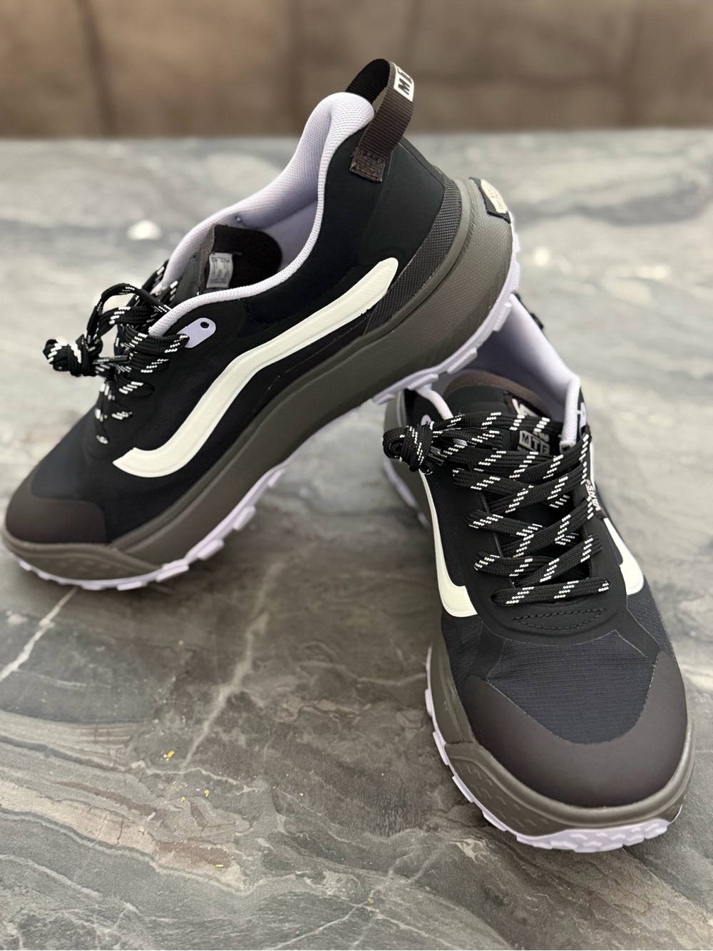 Vans Black and White Platform Low-Top Sneakers UNISEX